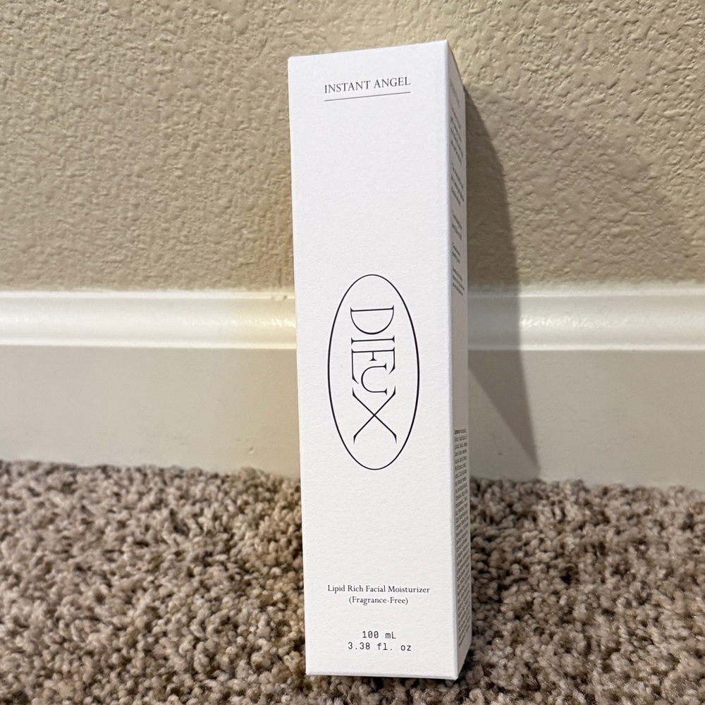 DEUX Instant Angel Facial Moisturizer